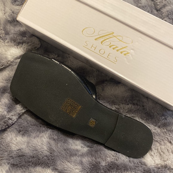 Mata Square Toe Sandal - Picture 2 of 2